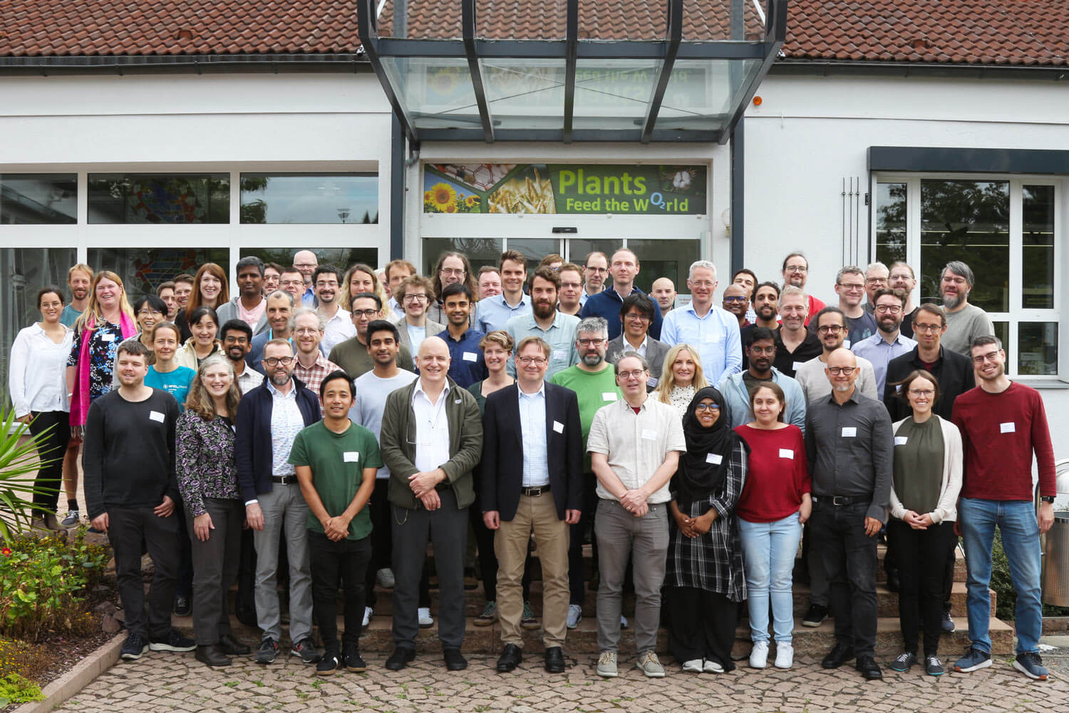 Groupfoto of the participants of the 5th consortium meeting 2024 in Halle - NFDI4Chem